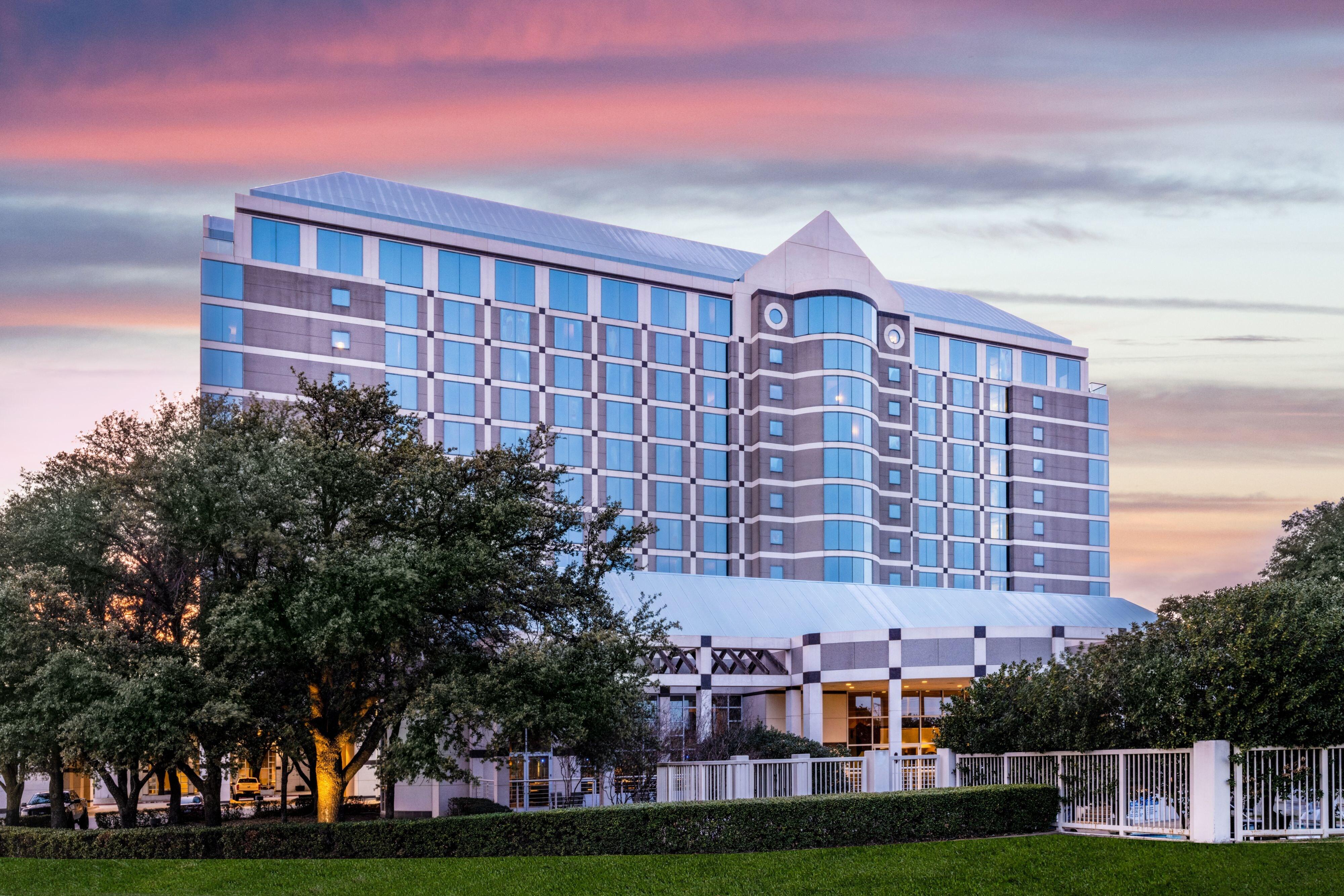 Renaissance Dallas North Hotel Farmers Branch Eksteriør bilde